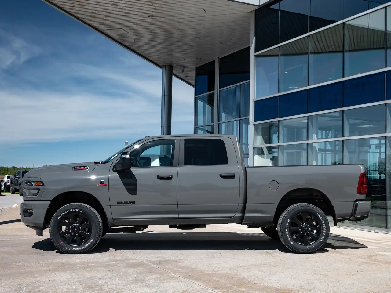 RAM 2500 снимка RAM 2500
