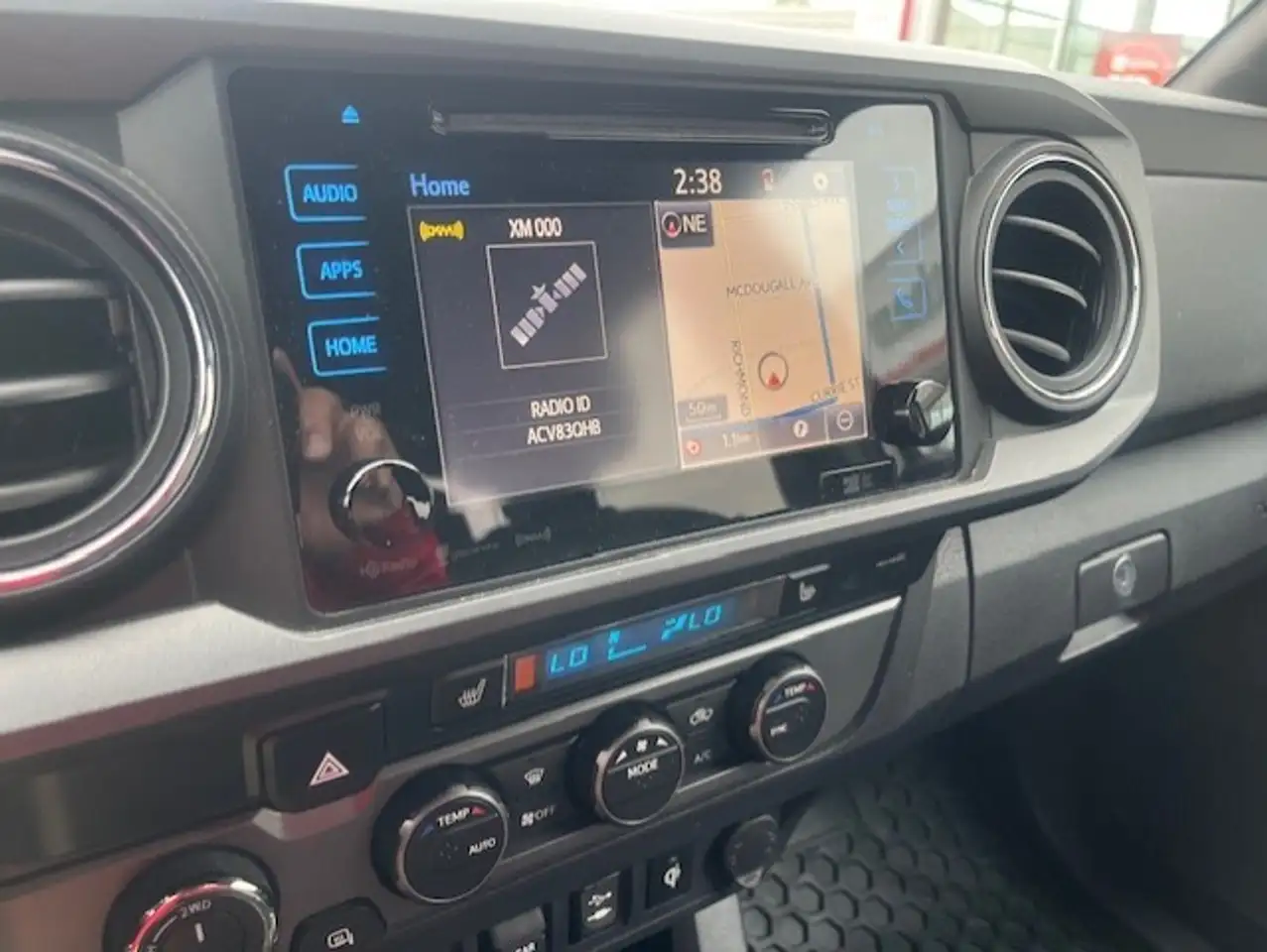 Toyota Tacoma снимка Toyota Tacoma