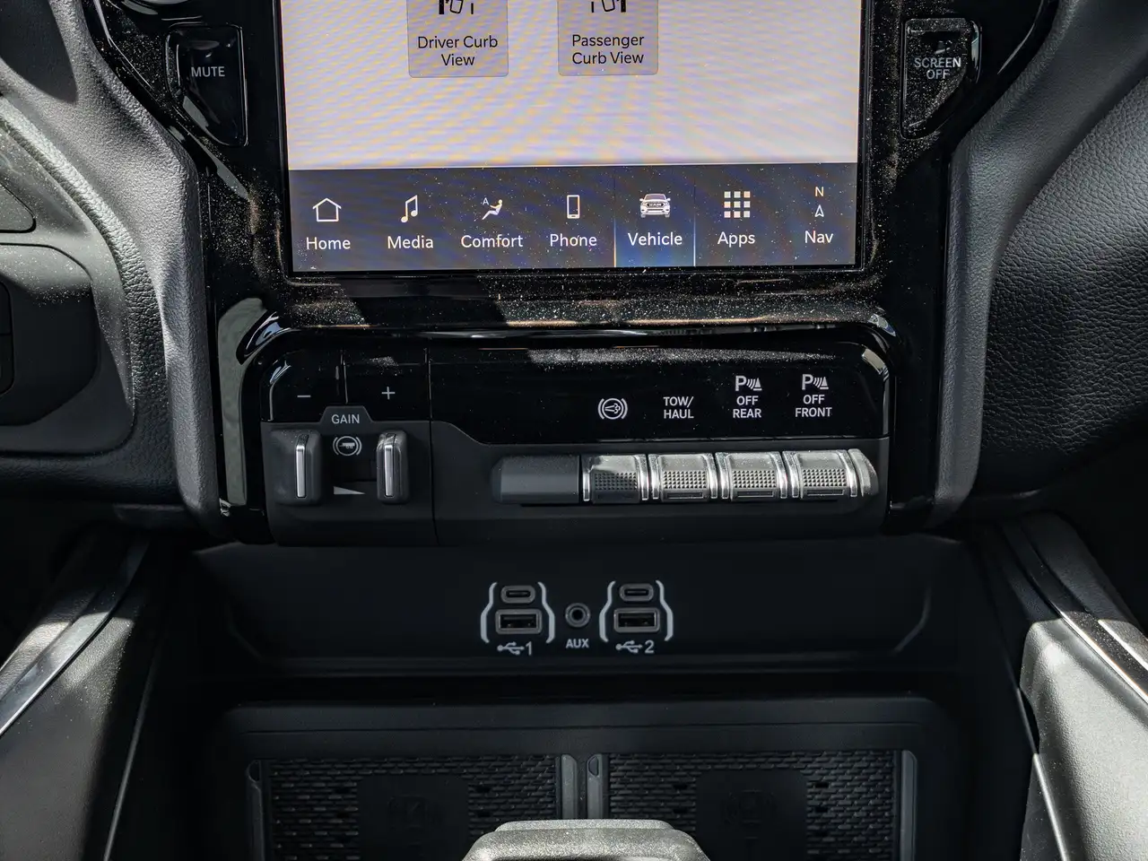 RAM 2500 снимка RAM 2500