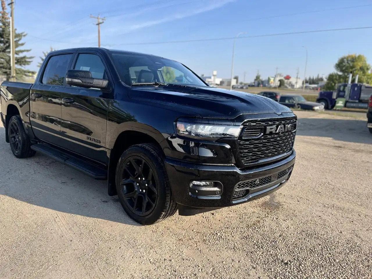 RAM 1500 снимка RAM 1500