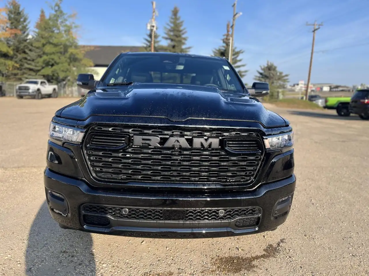 RAM 1500 снимка RAM 1500
