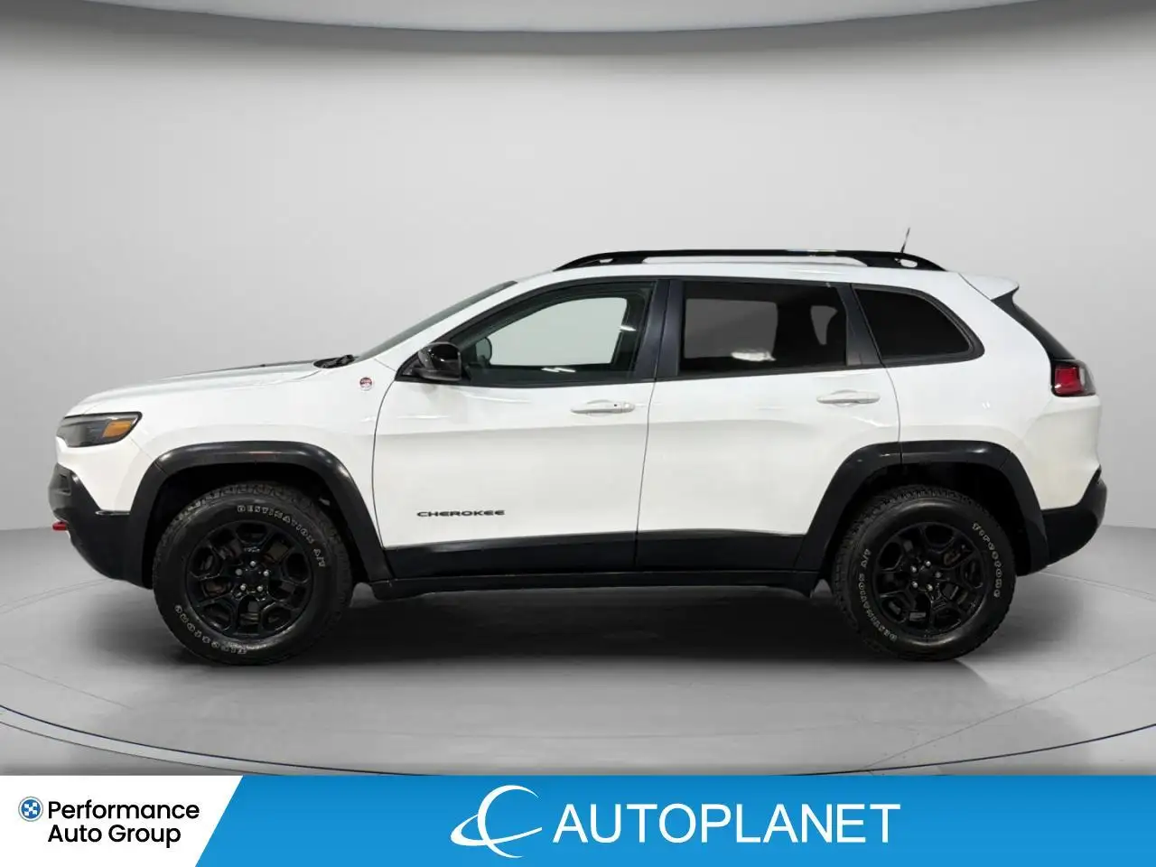 Jeep Cherokee photo Jeep Cherokee