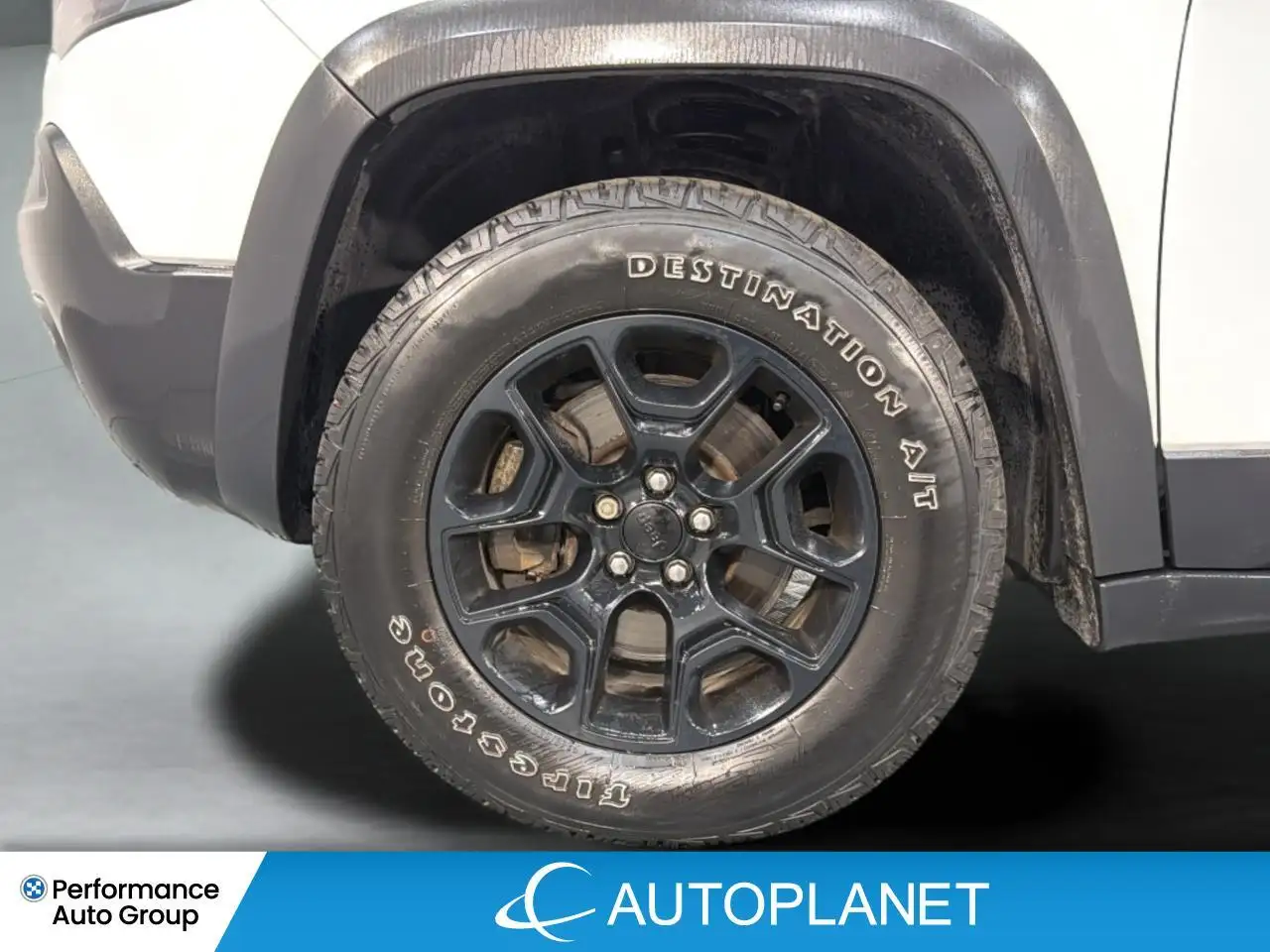 Jeep Cherokee photo Jeep Cherokee