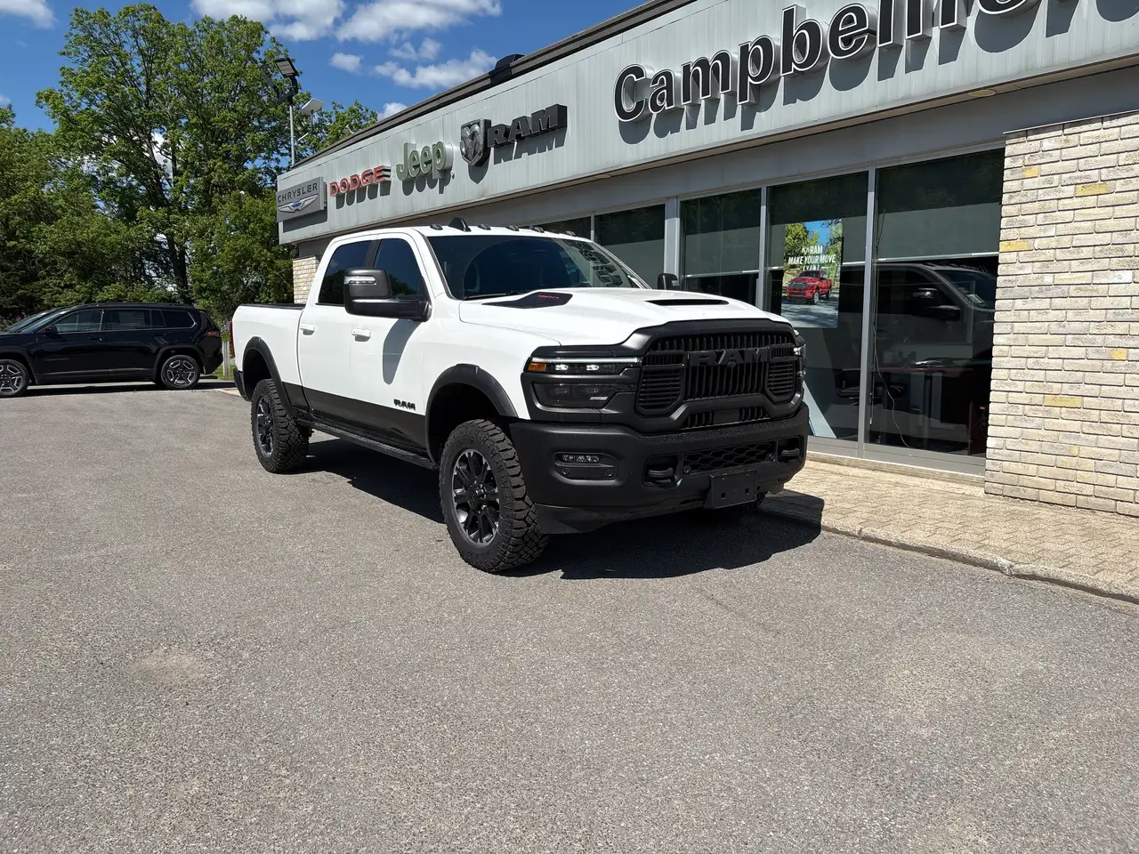RAM 2500 снимка RAM 2500