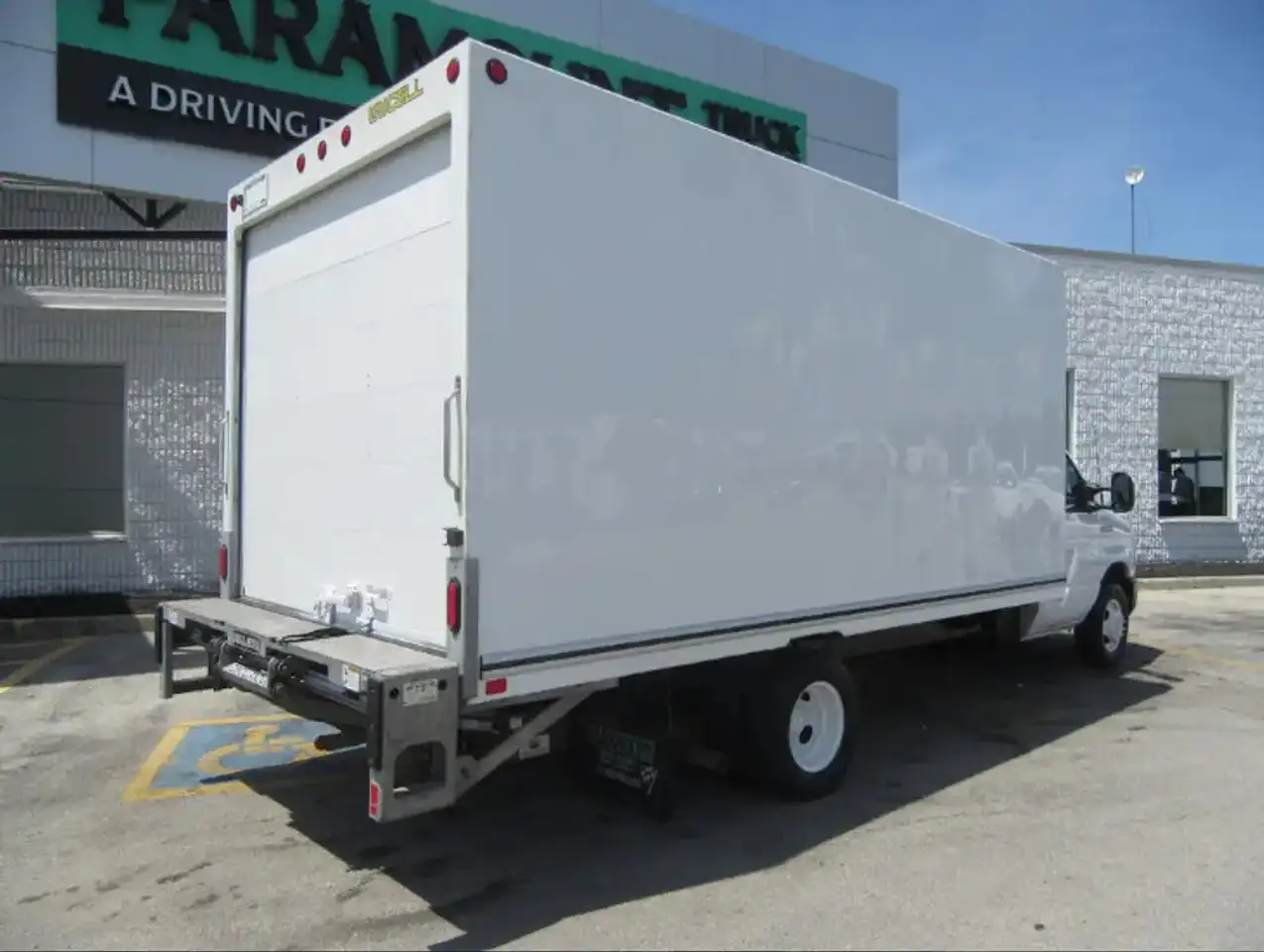 2023 Ford E-450