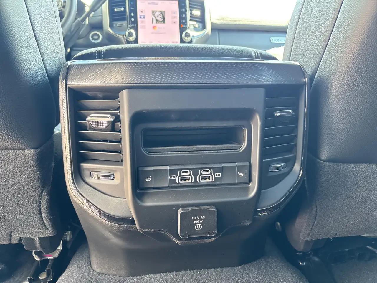 RAM 2500 снимка RAM 2500
