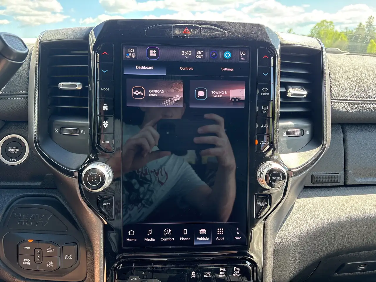 RAM 2500 снимка RAM 2500