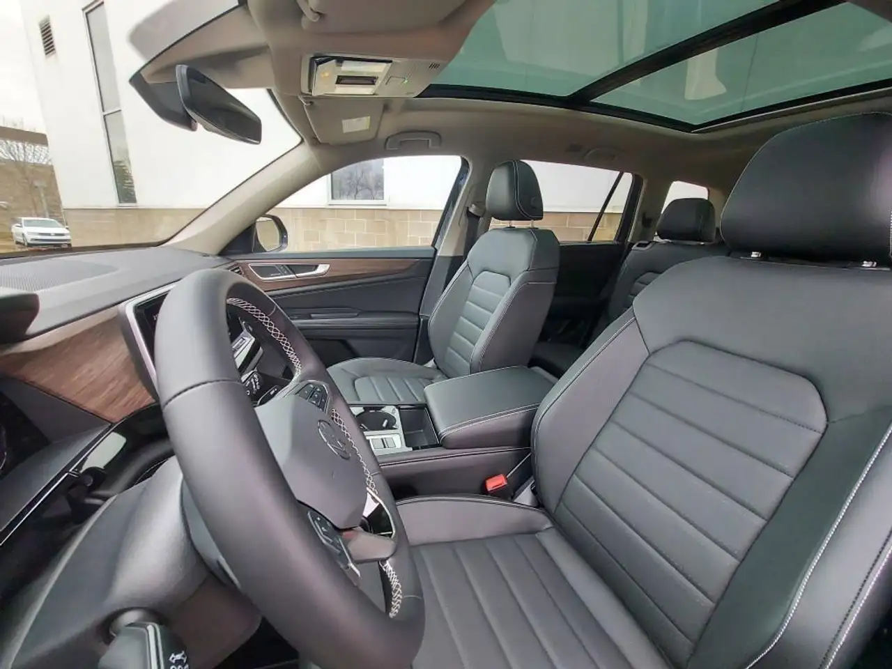 Volkswagen Atlas снимка Volkswagen Atlas
