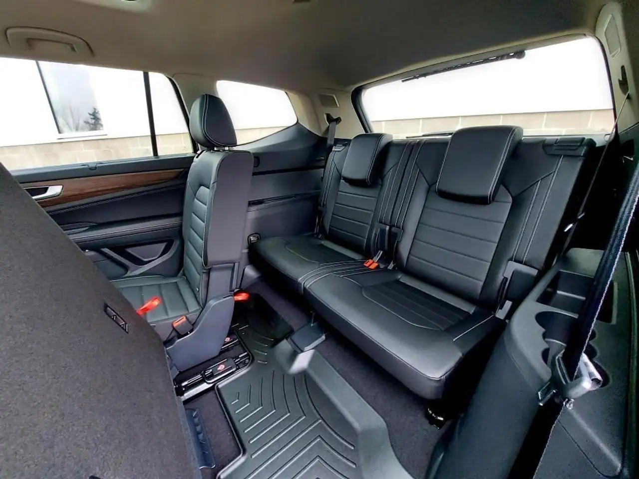 Volkswagen Atlas снимка Volkswagen Atlas