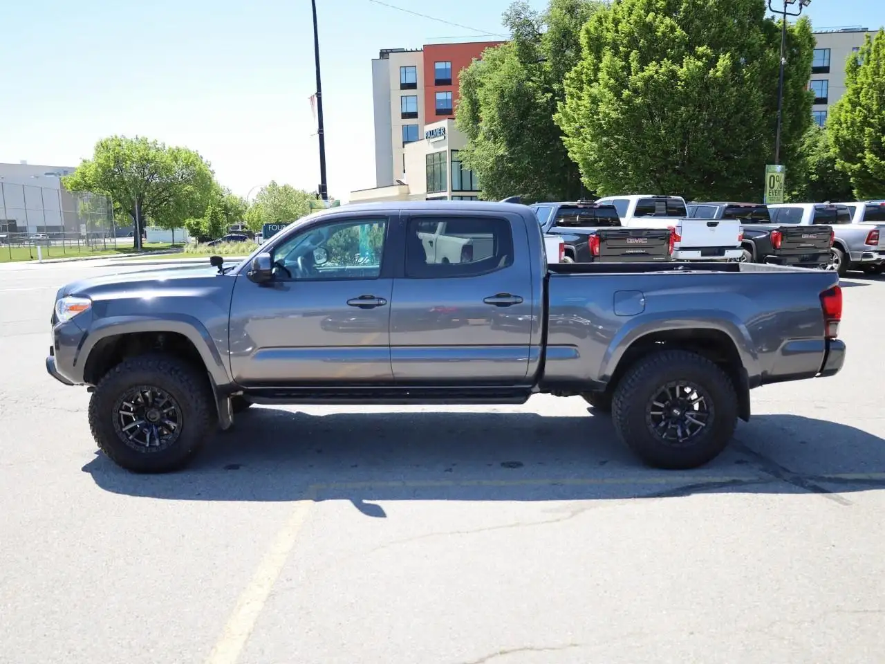 Toyota Tacoma снимка Toyota Tacoma