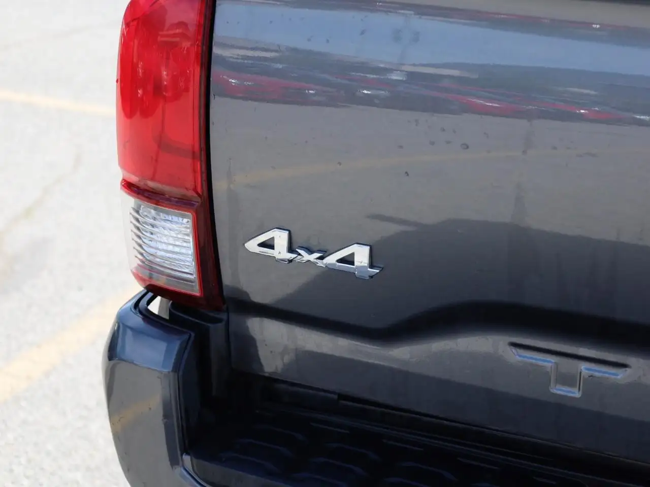 Toyota Tacoma снимка Toyota Tacoma
