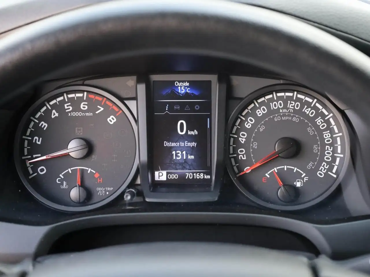 Toyota Tacoma снимка Toyota Tacoma