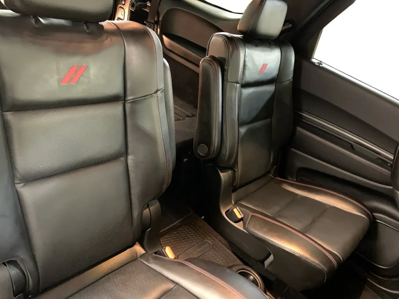 Dodge Durango снимка Dodge Durango