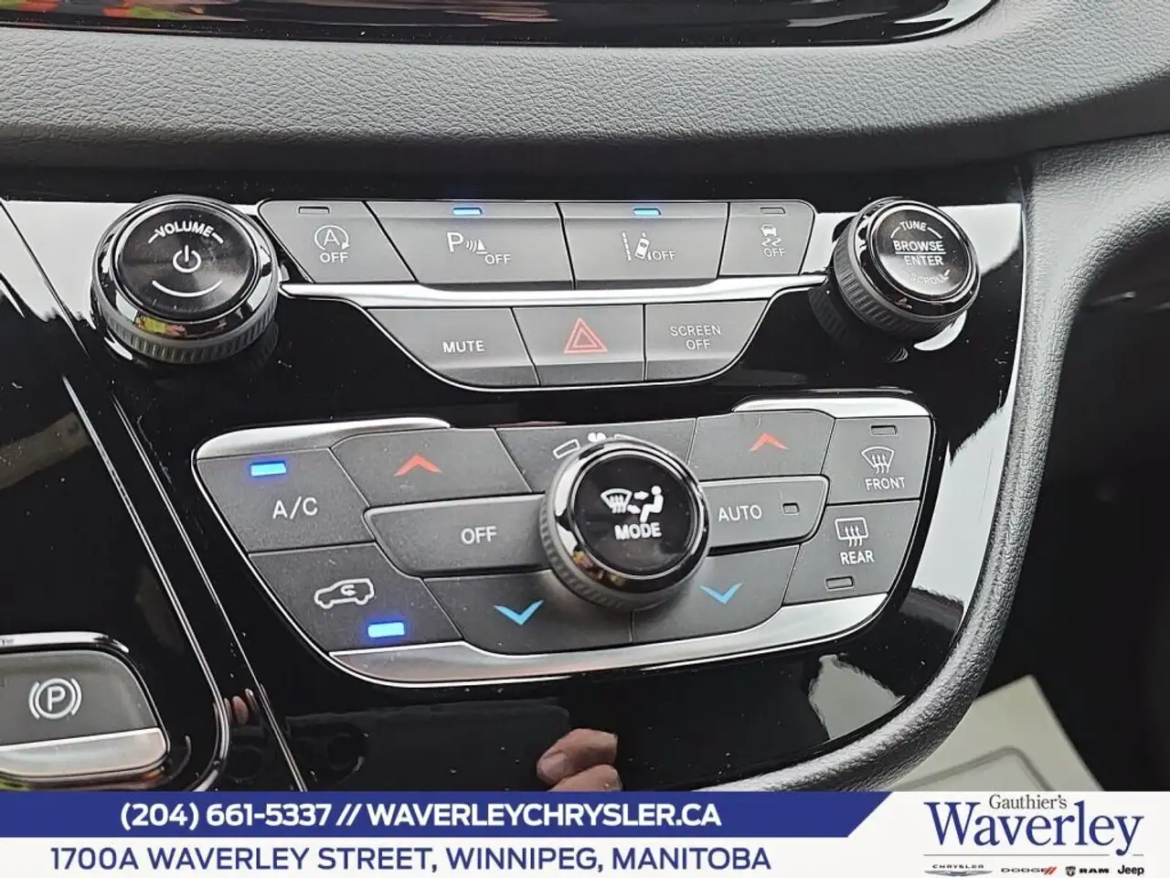 Chrysler Grand Caravan снимка Chrysler Grand Caravan