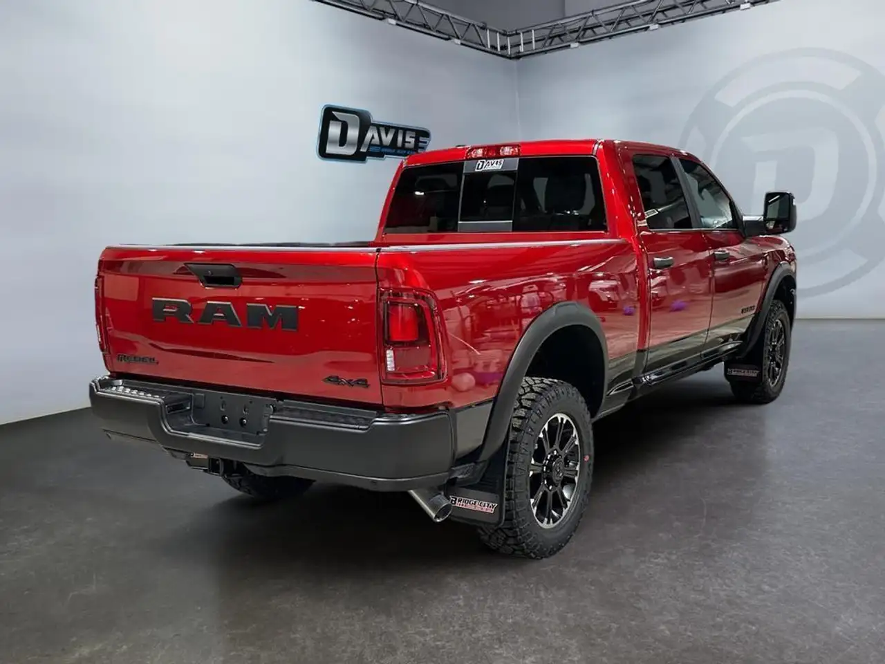 RAM 2500 снимка RAM 2500