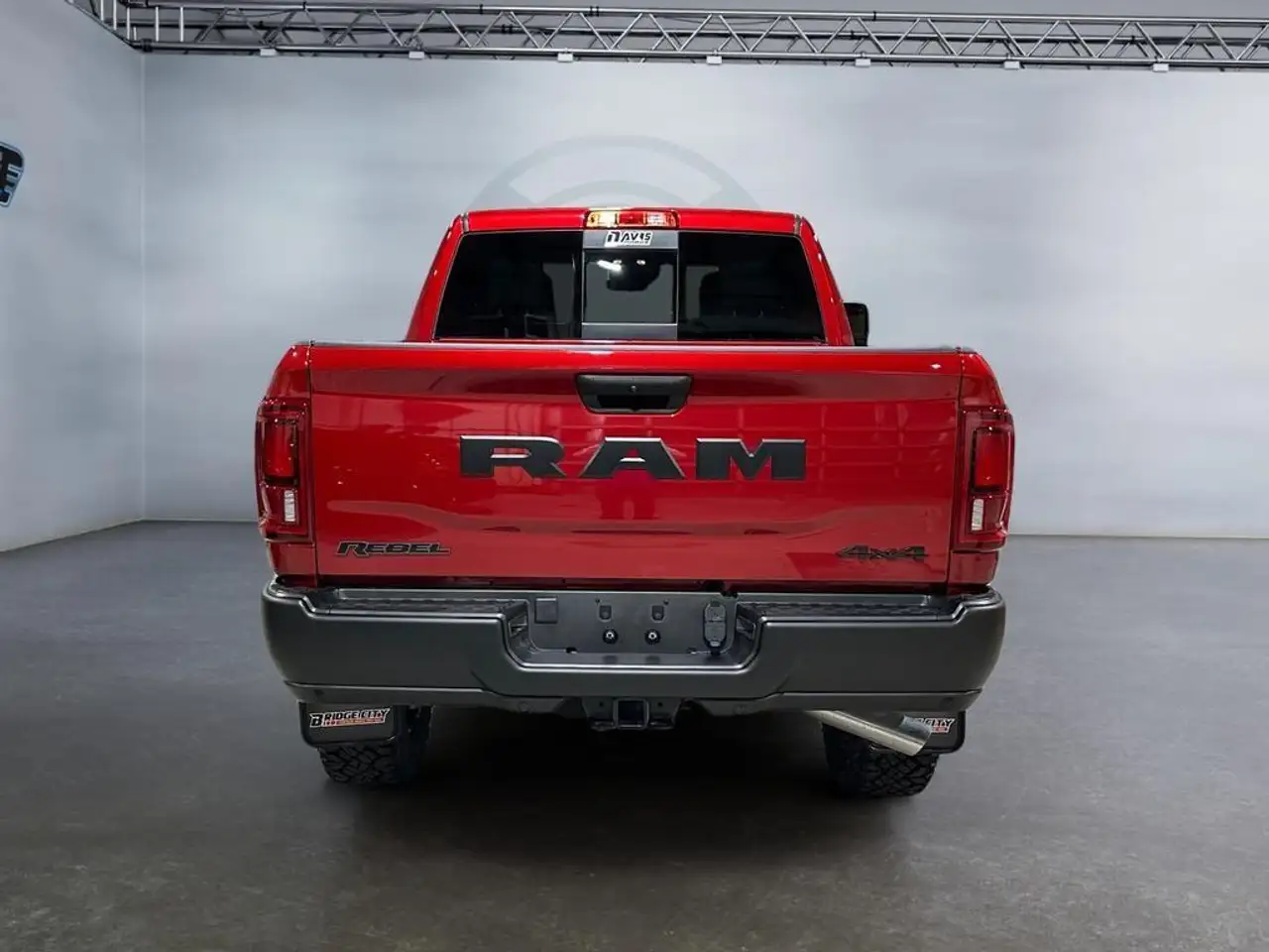 RAM 2500 снимка RAM 2500