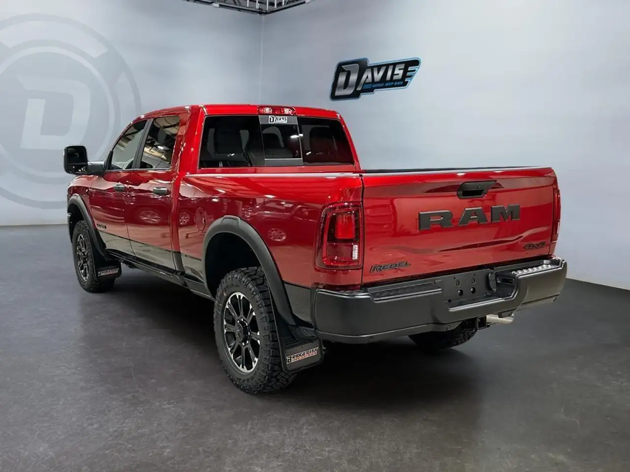 RAM 2500 снимка RAM 2500