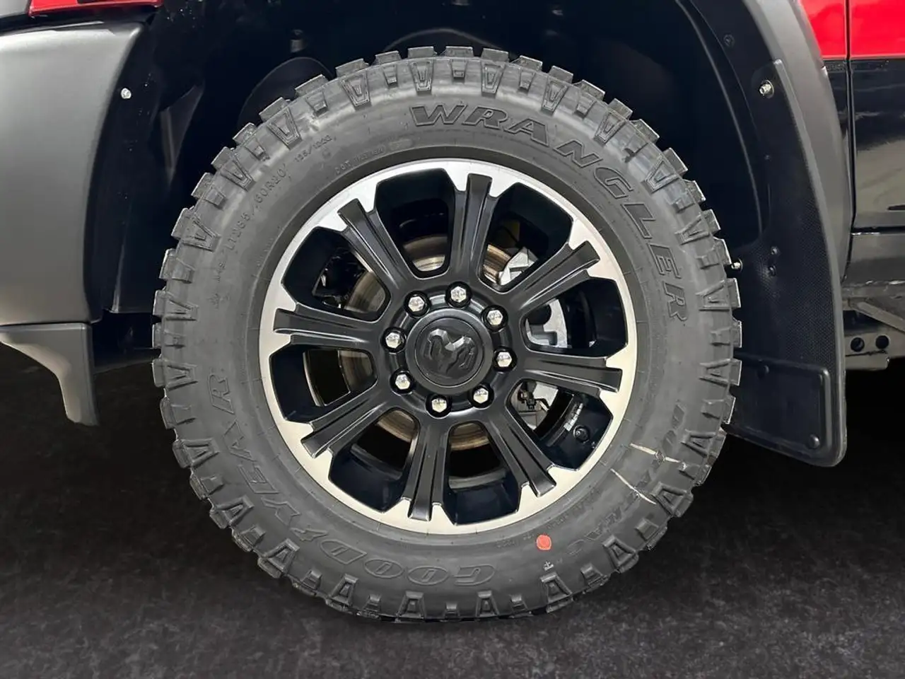 RAM 2500 снимка RAM 2500