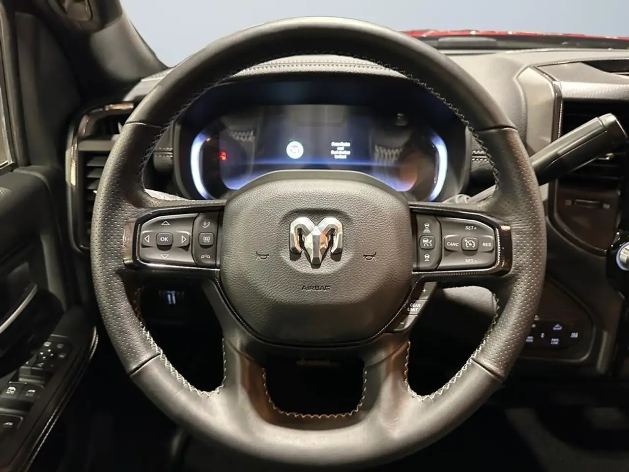 RAM 2500 снимка RAM 2500