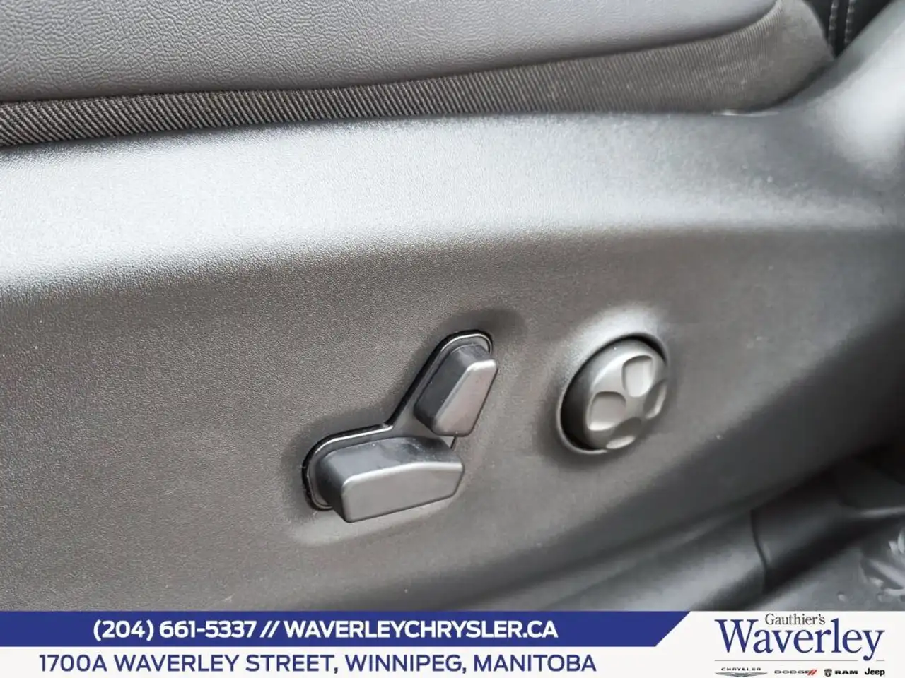 Chrysler Grand Caravan снимка Chrysler Grand Caravan