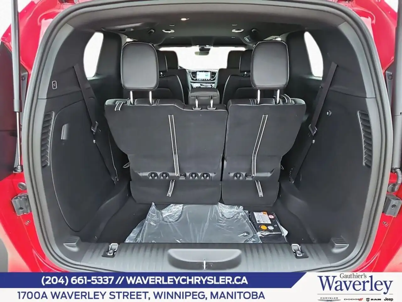 Chrysler Grand Caravan снимка Chrysler Grand Caravan