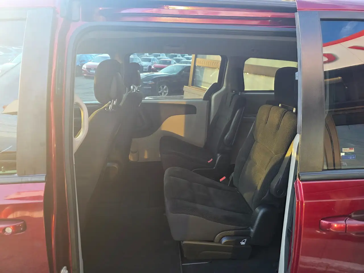 Dodge Grand Caravan снимка Dodge Grand Caravan