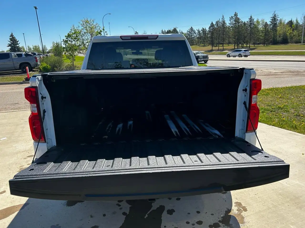 Chevrolet Silverado 1500 photo Chevrolet Silverado 1500