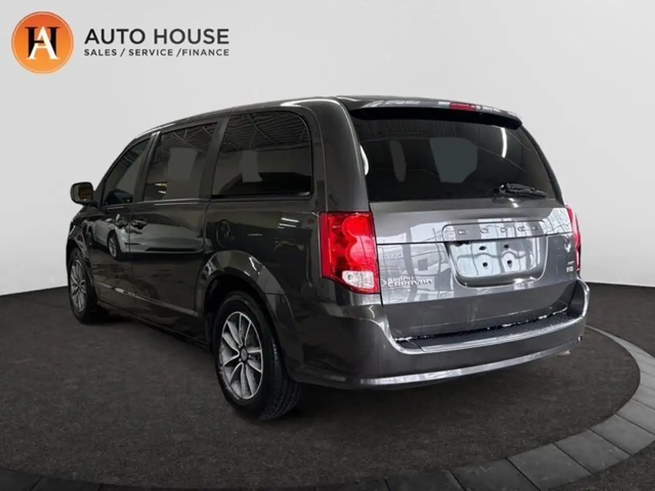 Dodge Grand Caravan снимка Dodge Grand Caravan