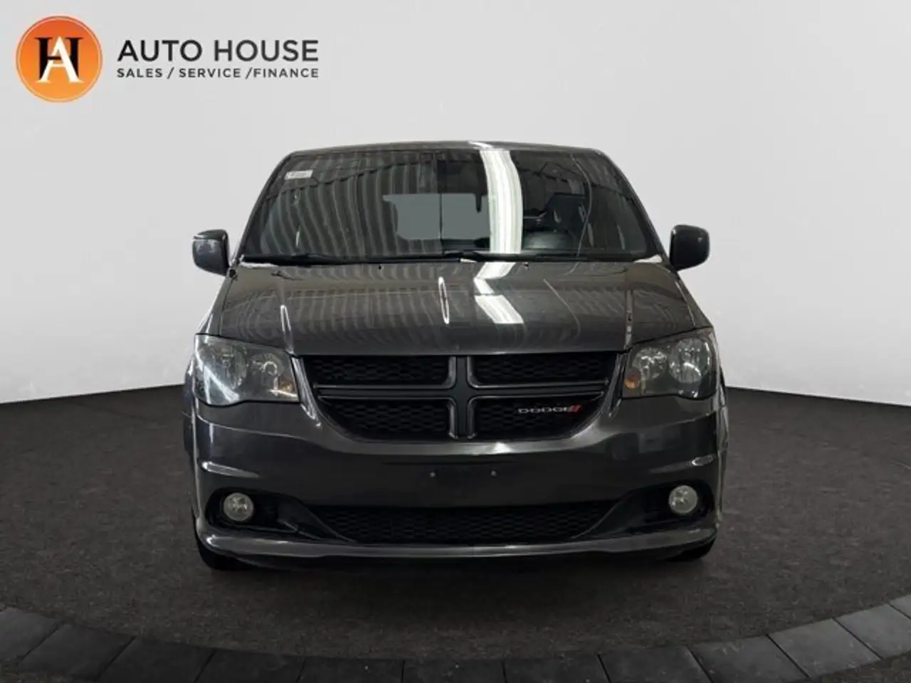Dodge Grand Caravan снимка Dodge Grand Caravan