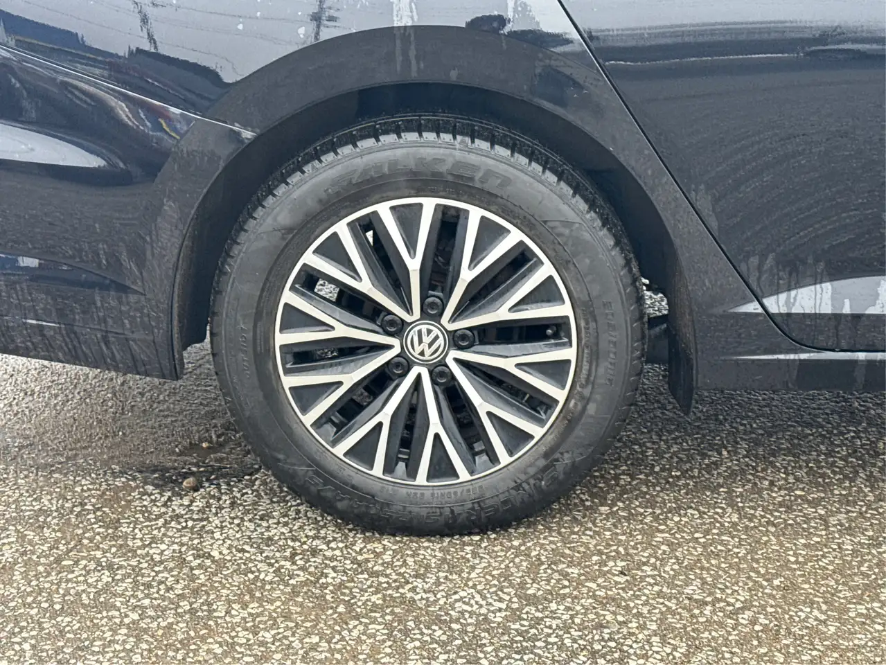 Volkswagen Jetta снимка Volkswagen Jetta