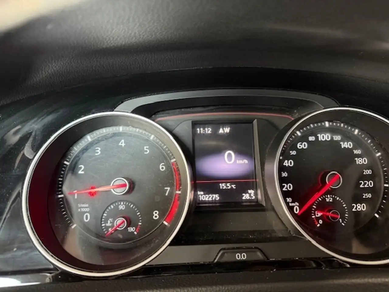 Volkswagen Golf GTI снимка Volkswagen Golf GTI
