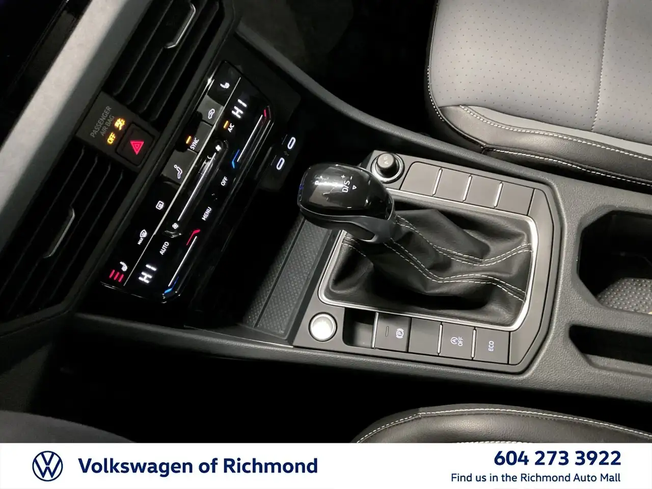 Volkswagen Jetta снимка Volkswagen Jetta