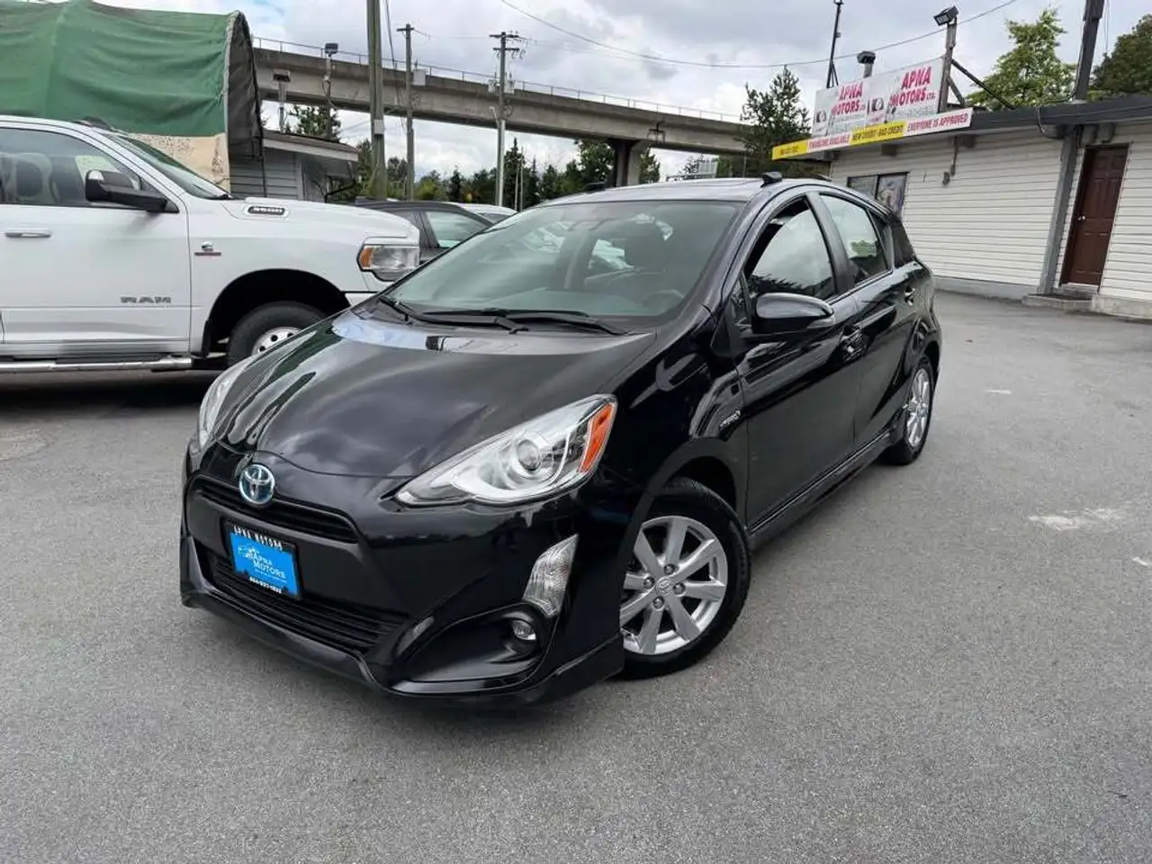 2017 Toyota Prius c
