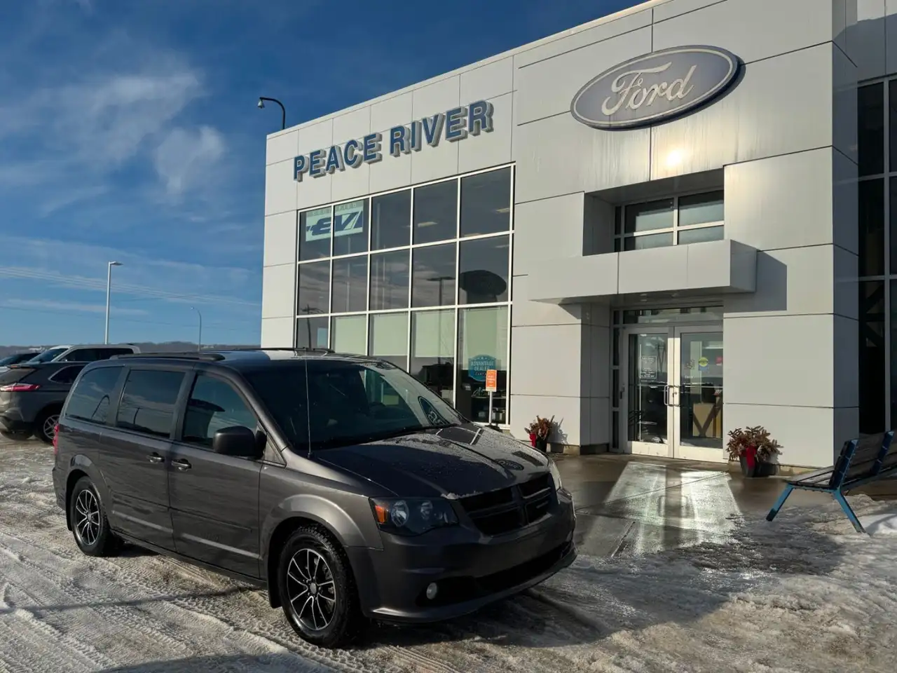 Dodge Grand Caravan photo Dodge Grand Caravan
