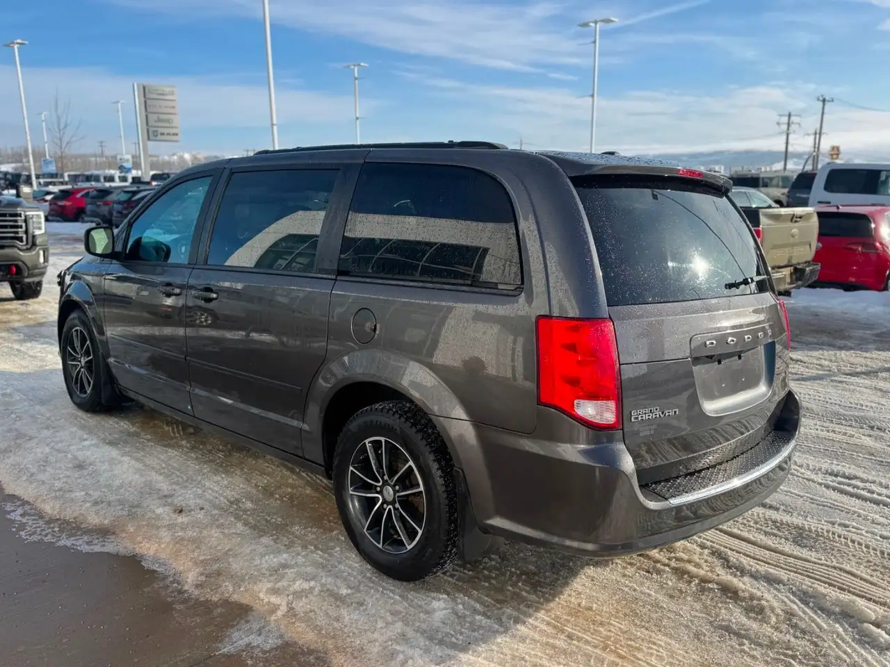 Dodge Grand Caravan photo Dodge Grand Caravan