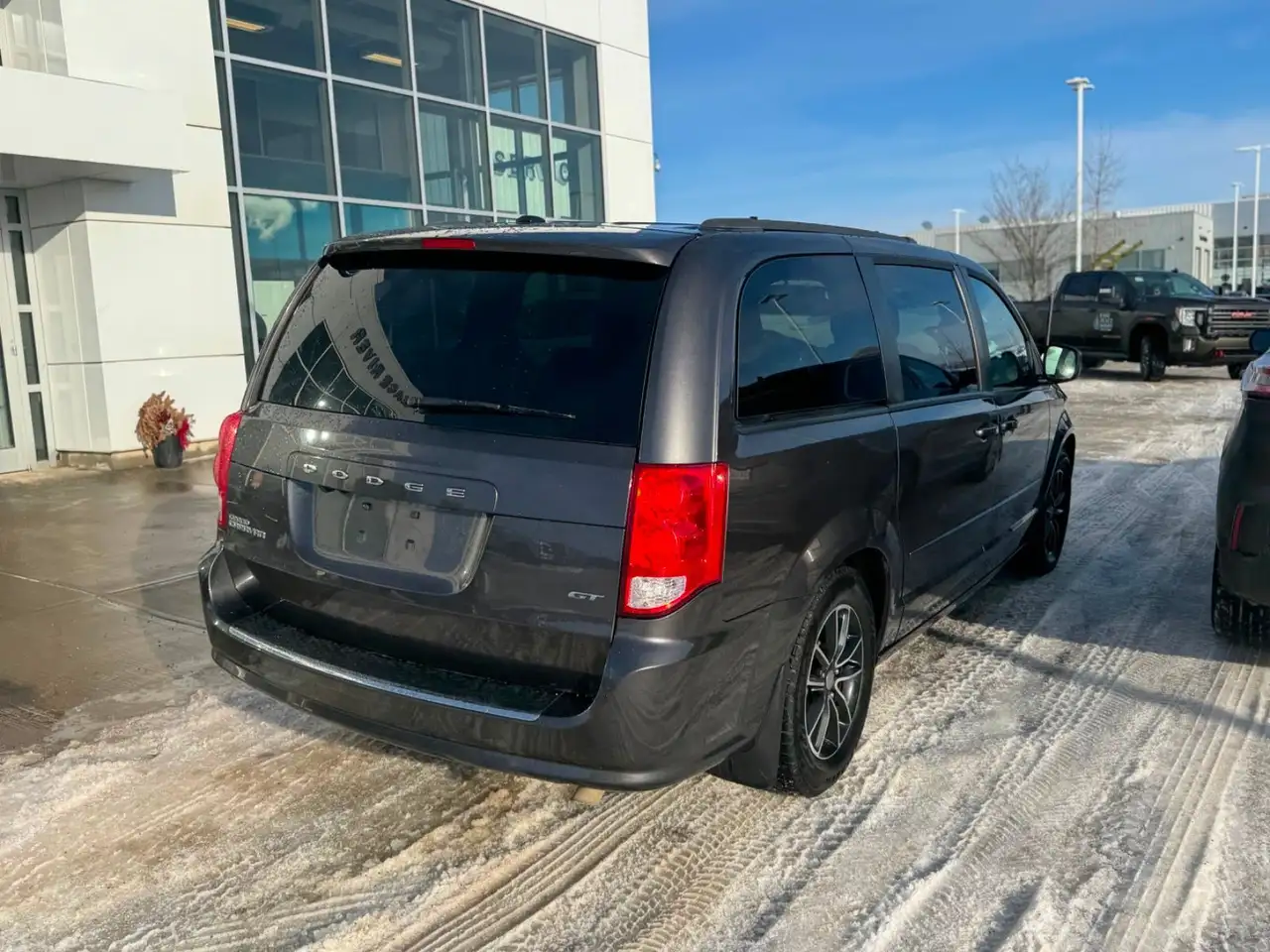 Dodge Grand Caravan photo Dodge Grand Caravan