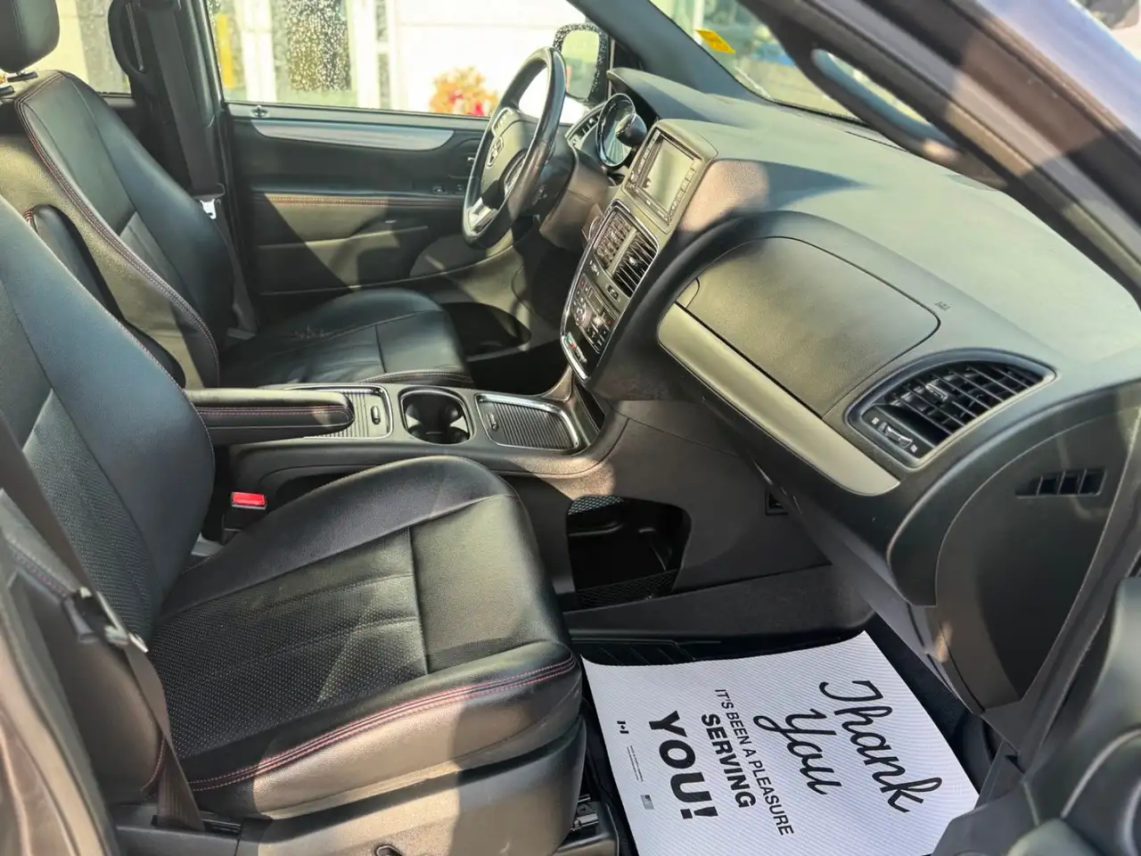 Dodge Grand Caravan photo Dodge Grand Caravan