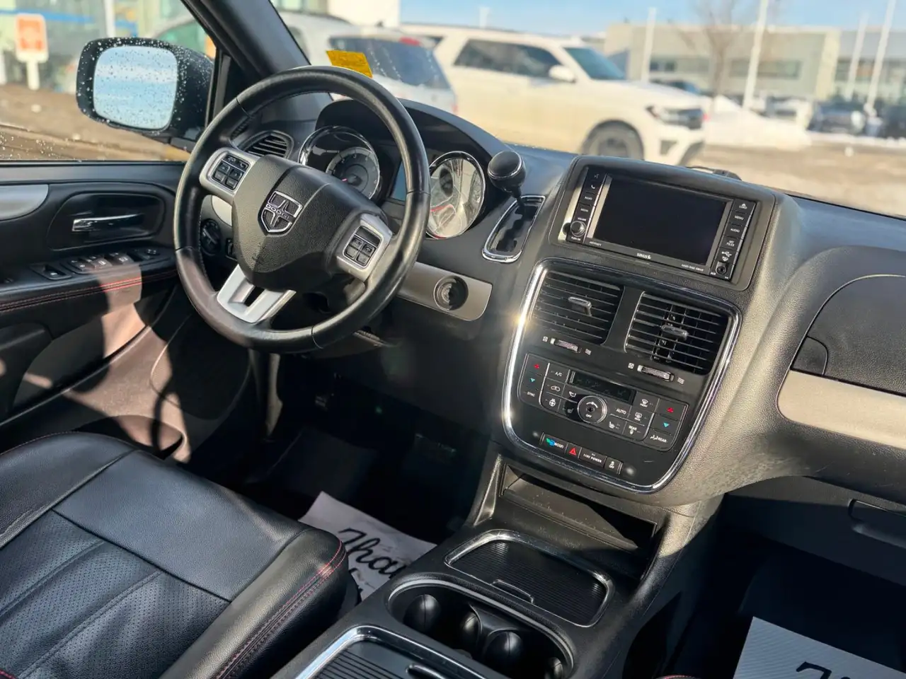 Dodge Grand Caravan photo Dodge Grand Caravan