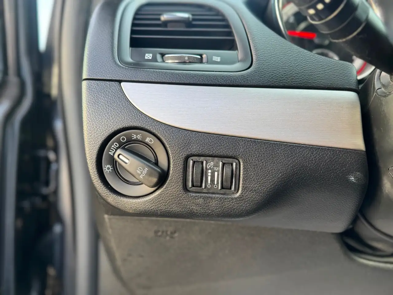 Dodge Grand Caravan photo Dodge Grand Caravan