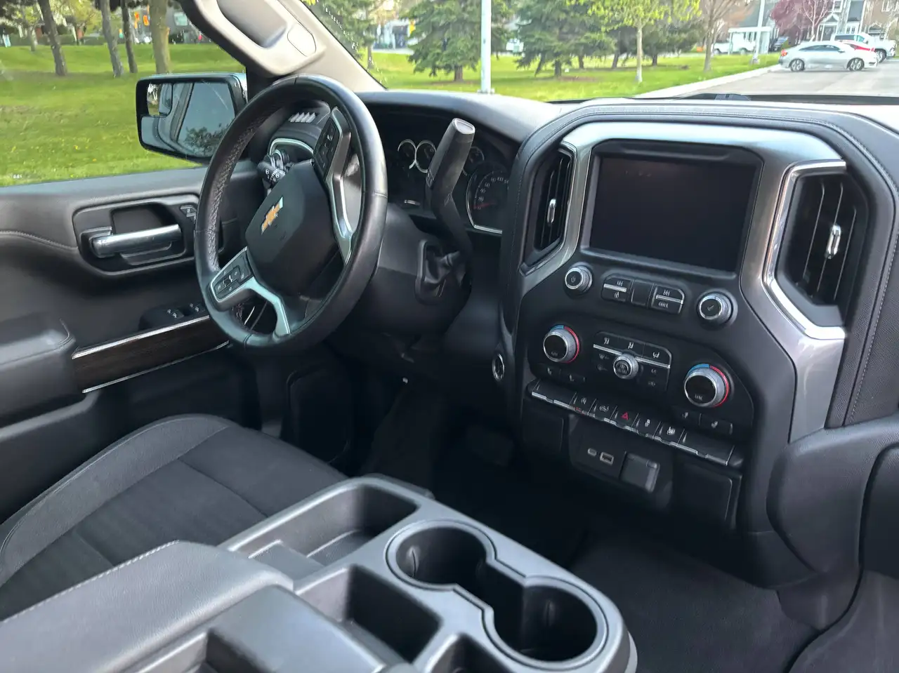 Chevrolet Silverado 1500 снимка Chevrolet Silverado 1500