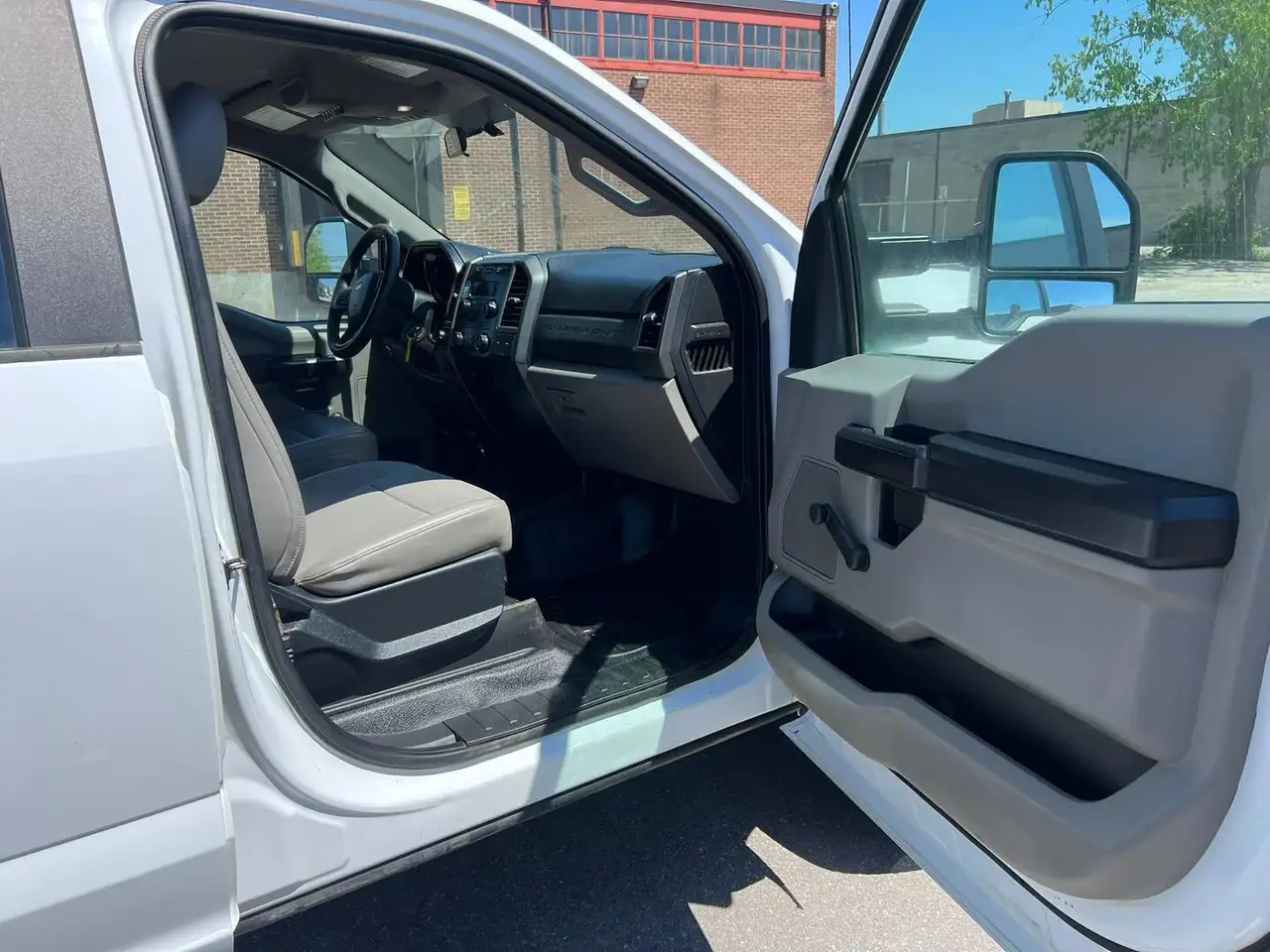 Ford F 350 снимка Ford F 350