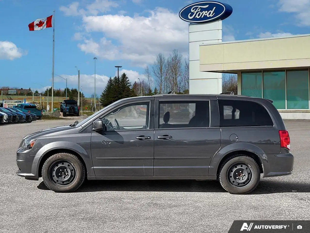 Dodge Grand Caravan photo Dodge Grand Caravan