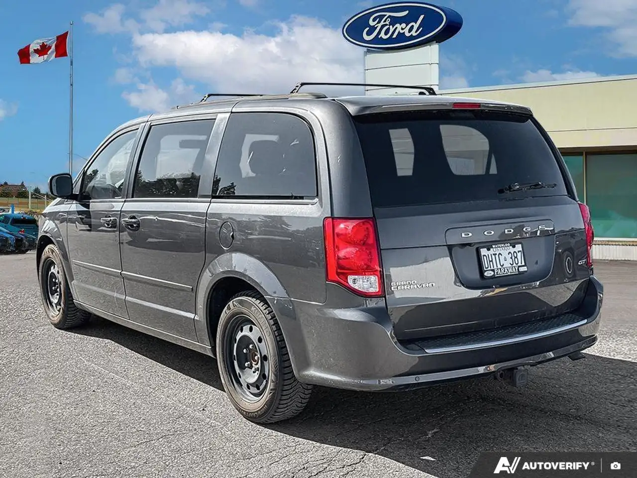 Dodge Grand Caravan photo Dodge Grand Caravan