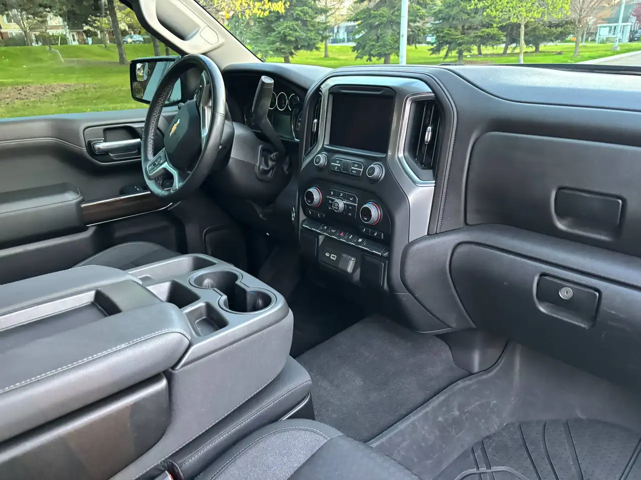 Chevrolet Silverado 1500 снимка Chevrolet Silverado 1500