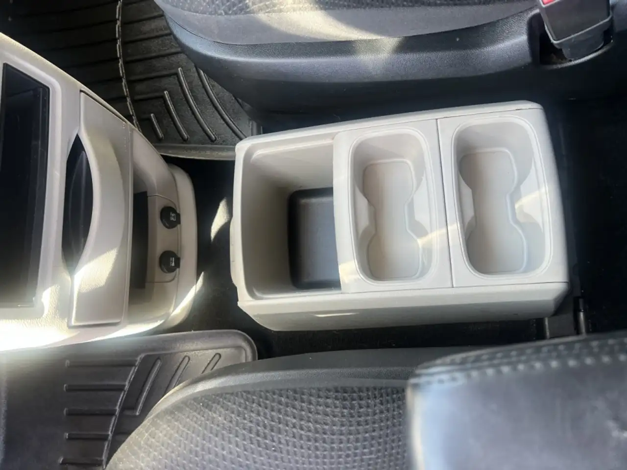 Dodge Grand Caravan photo Dodge Grand Caravan