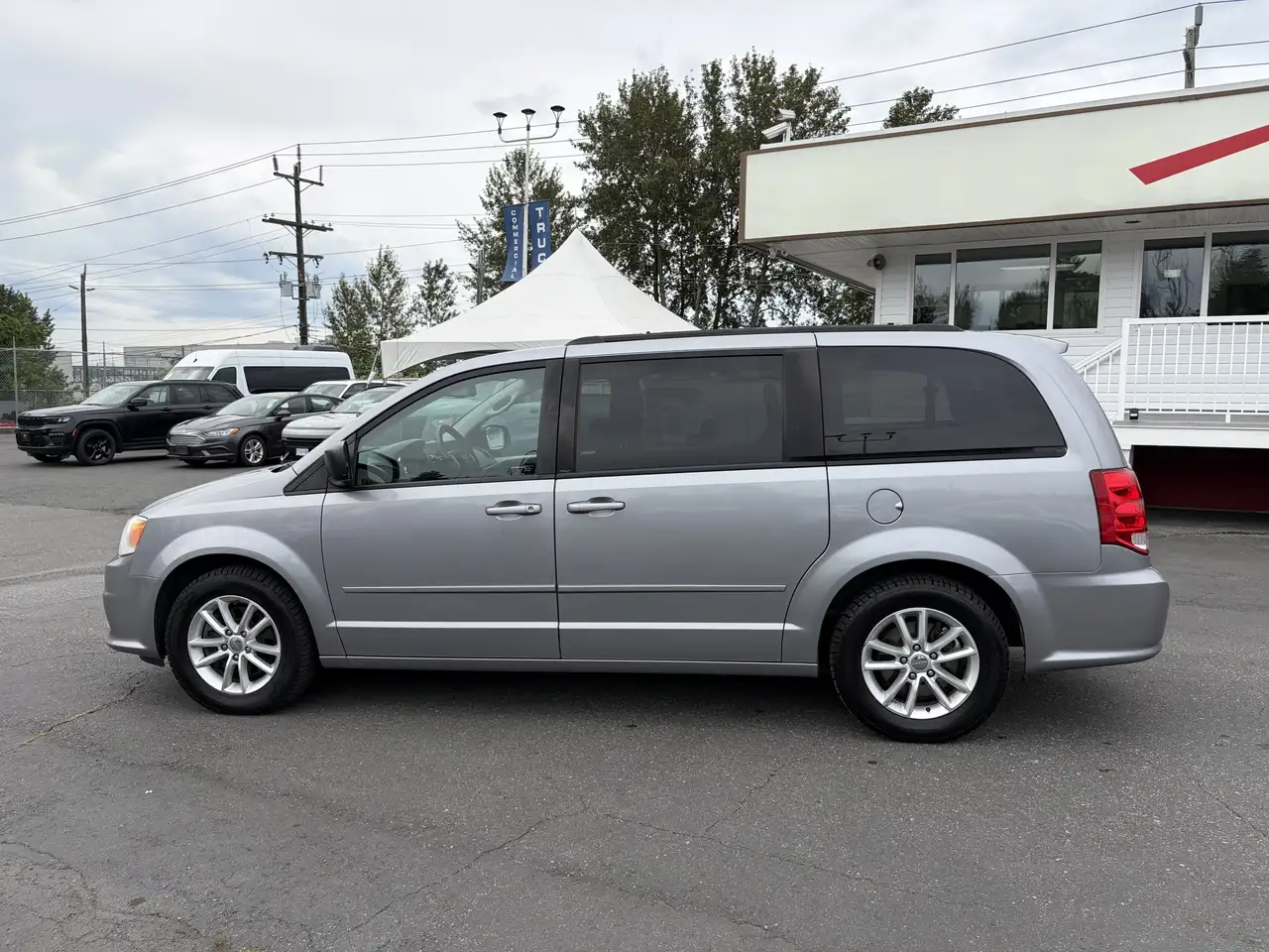 Dodge Grand Caravan photo Dodge Grand Caravan