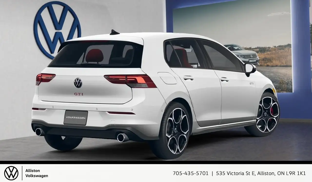 Volkswagen Golf GTI снимка Volkswagen Golf GTI