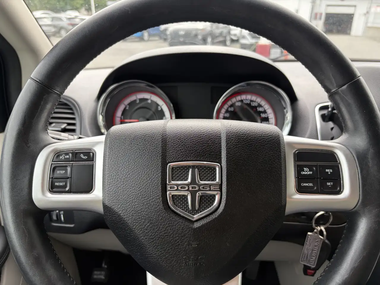 Dodge Grand Caravan photo Dodge Grand Caravan