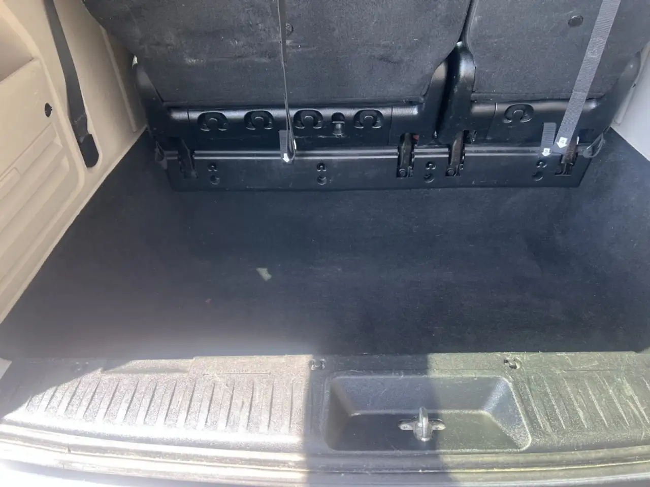 Dodge Grand Caravan photo Dodge Grand Caravan