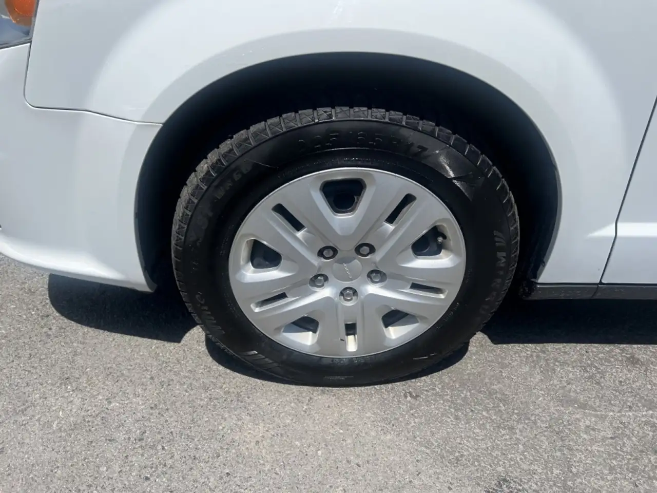 Dodge Grand Caravan photo Dodge Grand Caravan